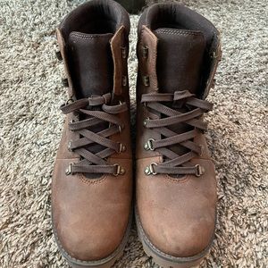 Timberland women’s size 10
